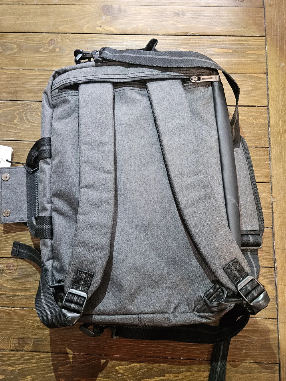 Solo New York Brand New Unopened Hybrid Briefcase to Backpack - Gray